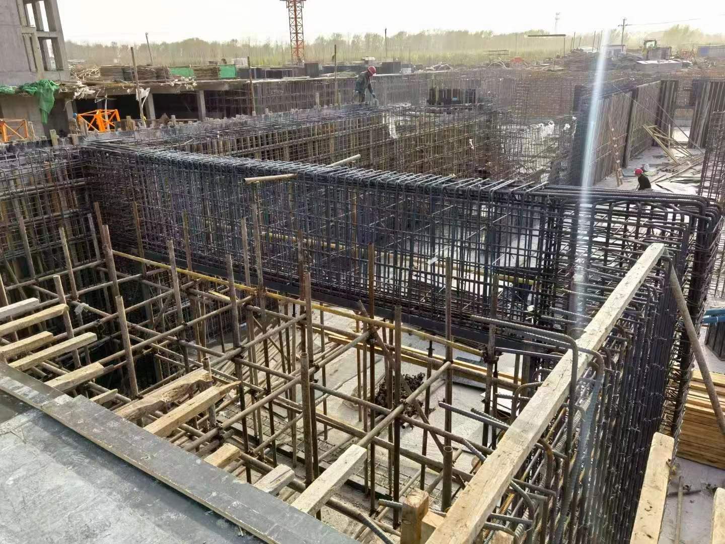 淄博建筑基础筏板施工时混凝土有哪些常见问题?